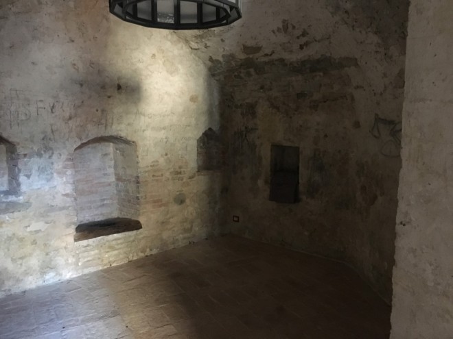 Prison cell, Piazza Fortebraccio, Montone, Umbria, August 2018